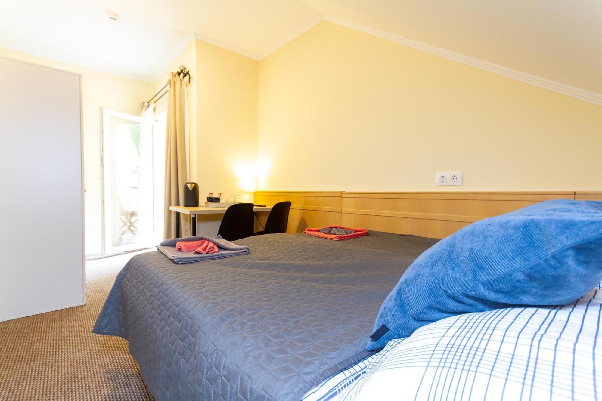 Kati P Vendeghaz Apartment Siofok Ngoại thất bức ảnh